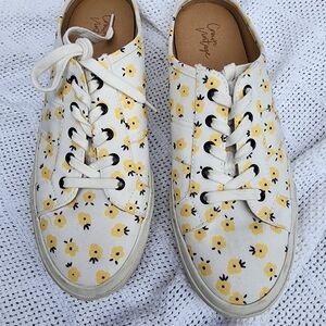 Crown Vintage Floral Canvas mules 10